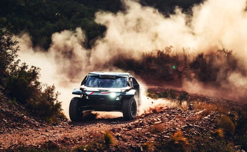 Dacia Sandriders, pe podium în Desafío Ruta 40: Al-Attiyah pe locul 2 la general, după etapele 3 și 4