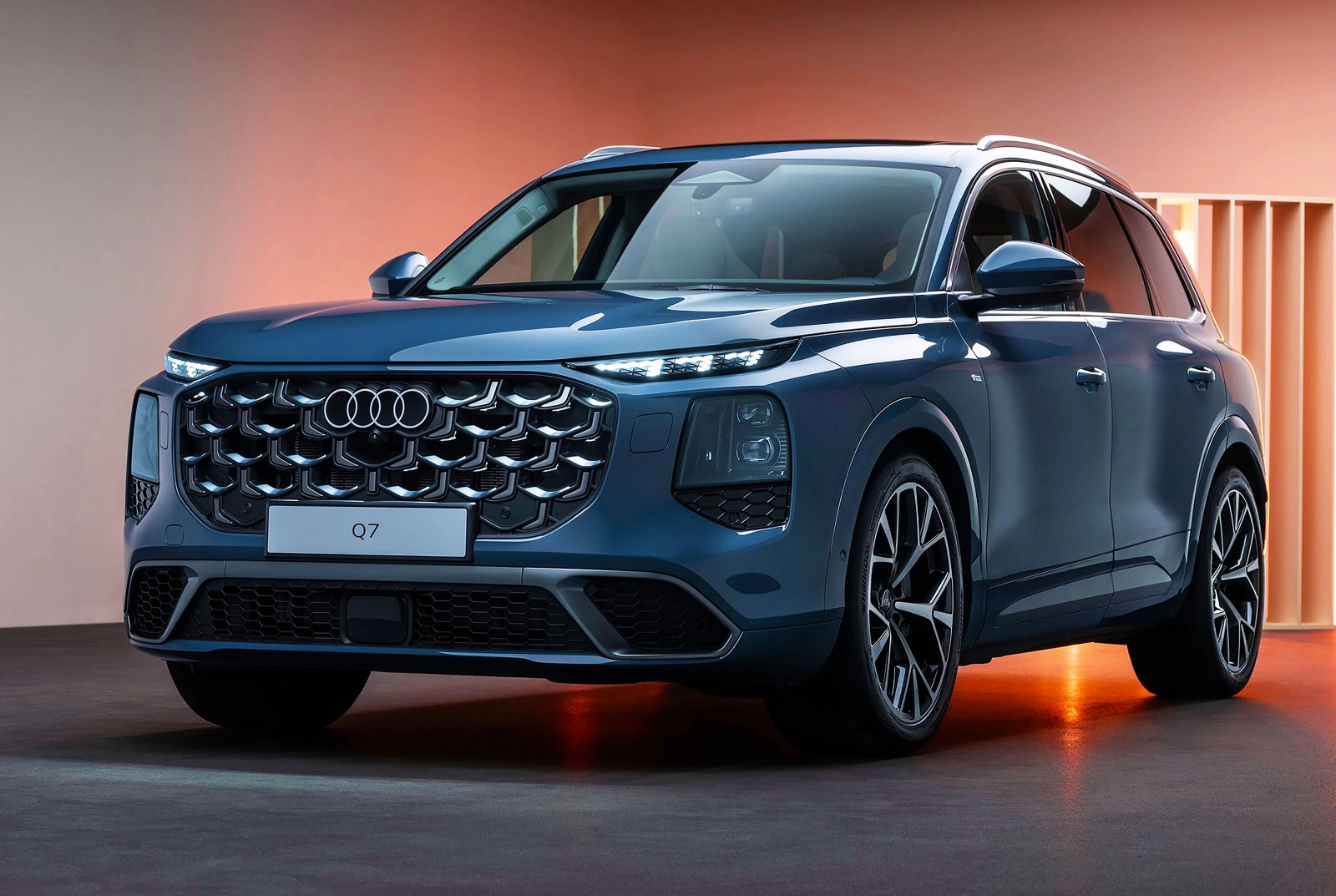 Audi Q7 debutează oficial în România. Prețuri, motorizări și noutăți absolute
