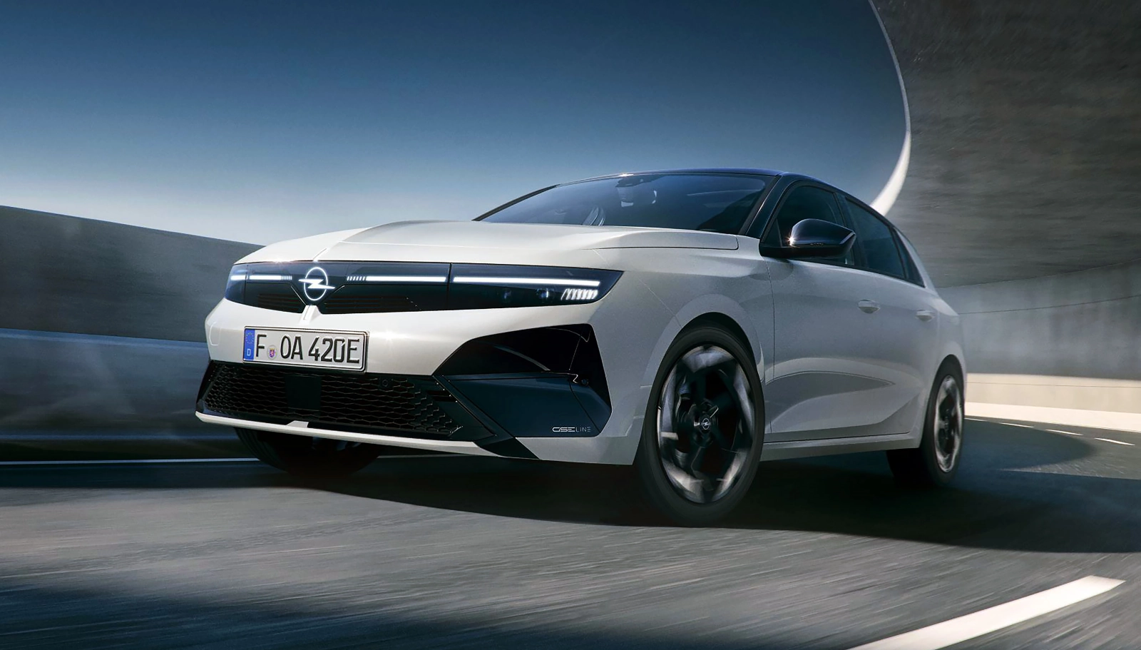 Opel Astra primește noua echipare GSE Line cu un design mai dinamic și accente sportive din 2027