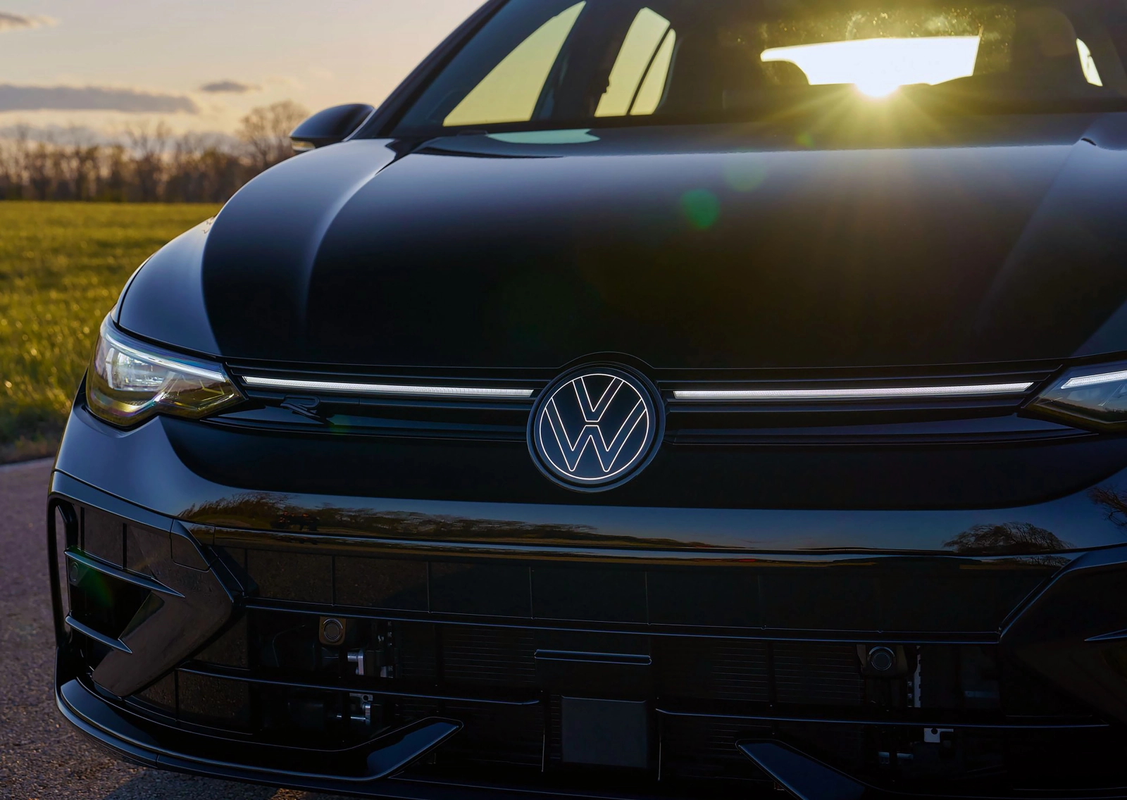 Volkswagen pune temporar pe pauză dezvoltarea viitoarei generații electrice Golf din cauza crizei financiare din interiorul grupului