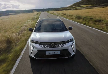 Renault Scenic E-Tech: Stil, Practicitate și Performanță într-un SUV Electric
