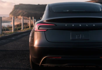 Tesla lowers price: Model 3 with Standard equipment enters the Romanian market for 36.990 euros