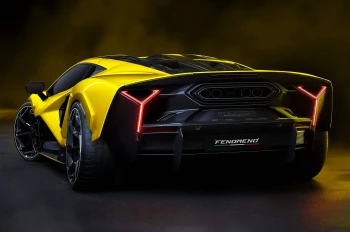 Lamborghini 2026: between financial records and the great dilemma of electrification