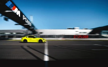 BMW M2 stabilește un nou timp de referință pe Nurburgring cu pachetul M Performance Track Kit