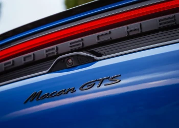 Porsche Macan Electric primește pachetul Advanced și mai multe dotări în echiparea de serie