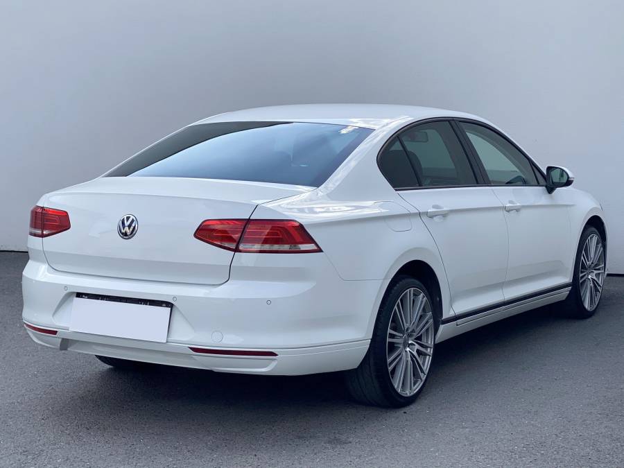 VW Passat Limuzina 2019